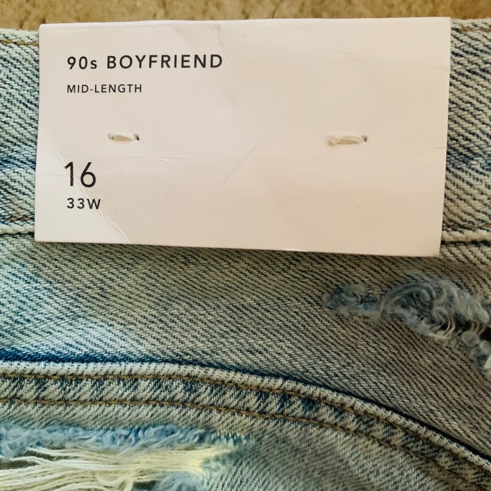 Sz16 90’s boyfriend shorts A&E